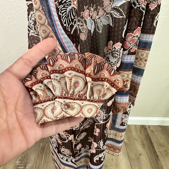 BASIL & LOLA SHEER DRESS - Picture 6 of 6